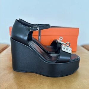 Kelly H  Inspired Hilda 80 Platform Sandals 36 W Brand New